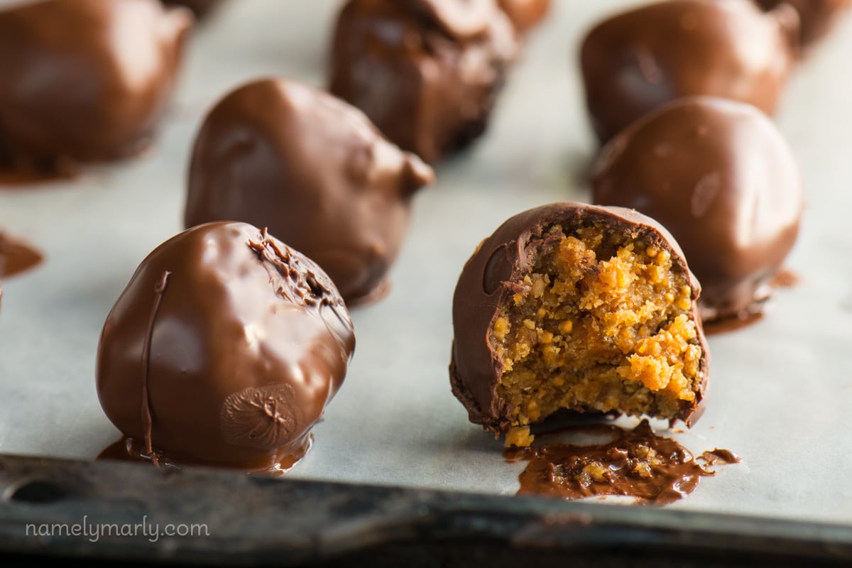 how to make chocolate covered peanut butter balls