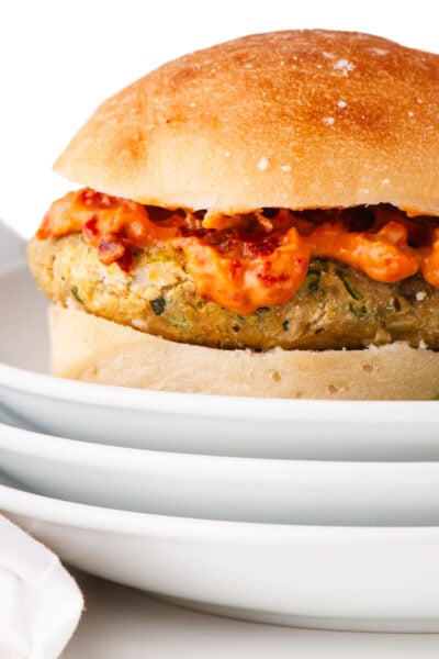 Pesto Veggie Burgers are made with basil, chickpeas, pine nuts, and lots of other great, tasty ingredients!