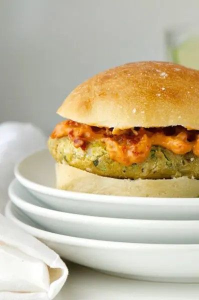 Pesto Veggie Burgers are made with basil, chickpeas, pine nuts, and lots of other great, tasty ingredients!
