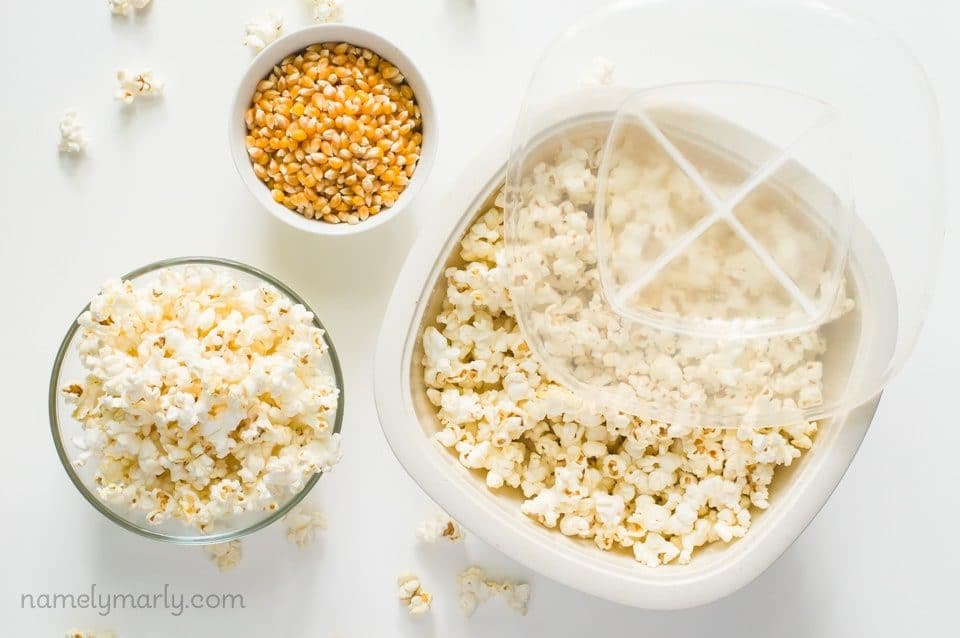 Our very favorite DIY microwave popcorn maker