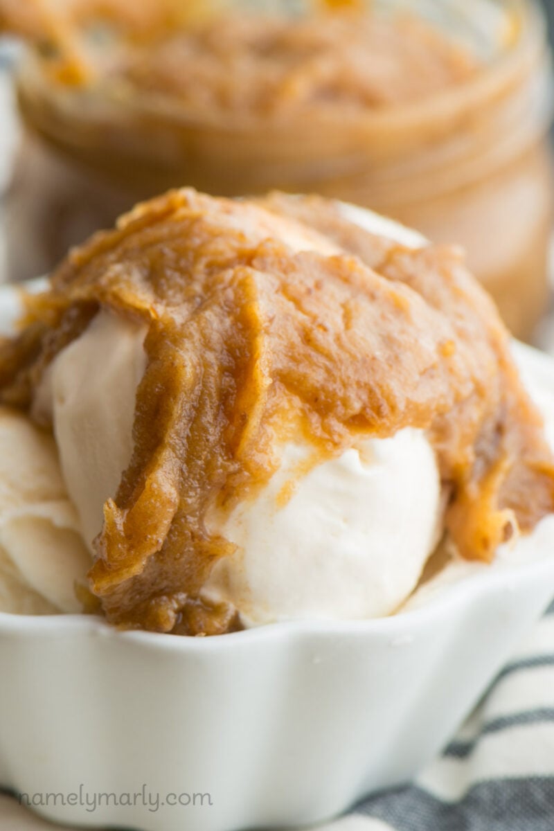 Vegan Caramel Date Sauce is super easy to make and is a raw, vegan, healthy sweet dessert!