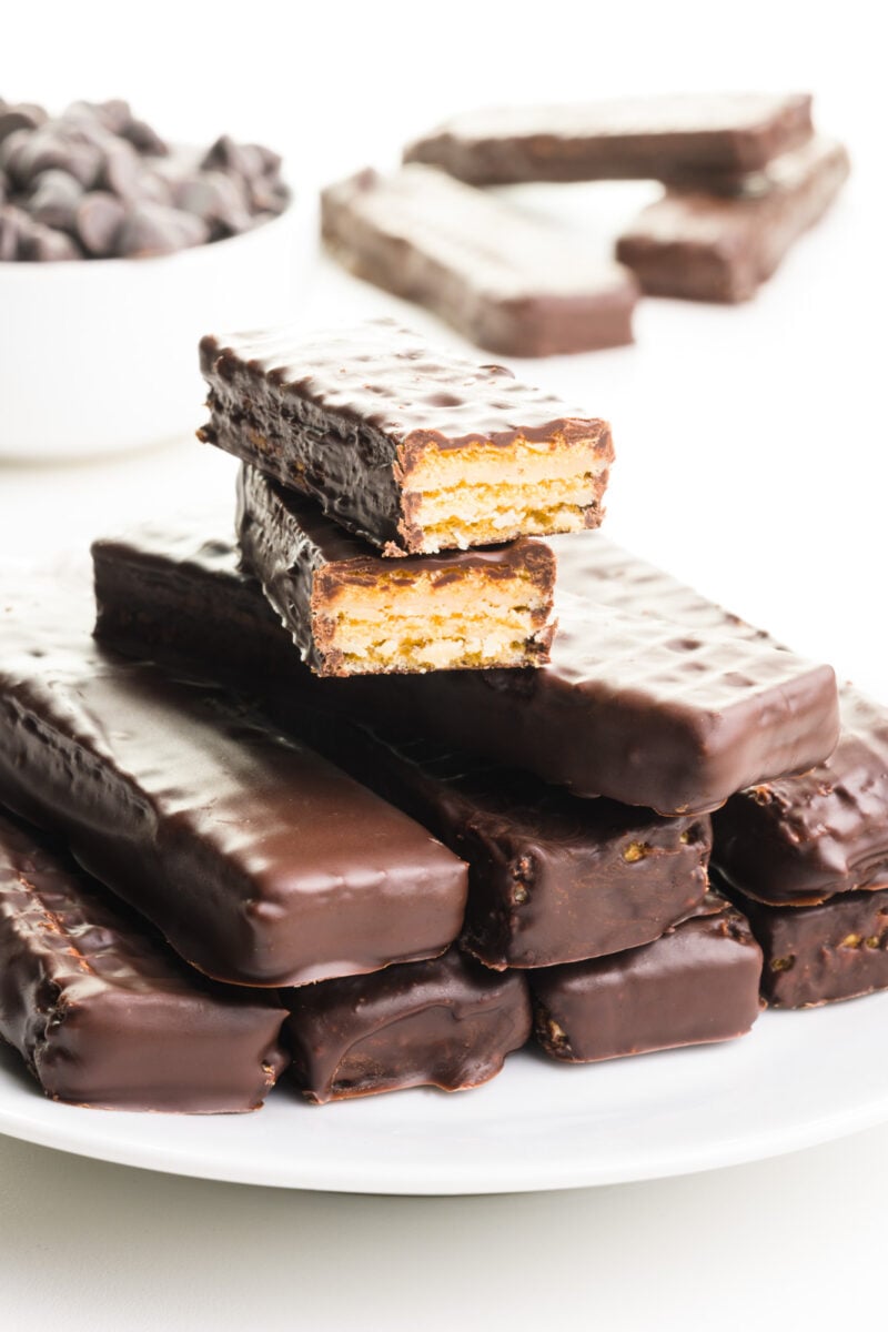 Vegan Kit Kat Bars Recipe — Only 3 Ingredients! Namely Marly