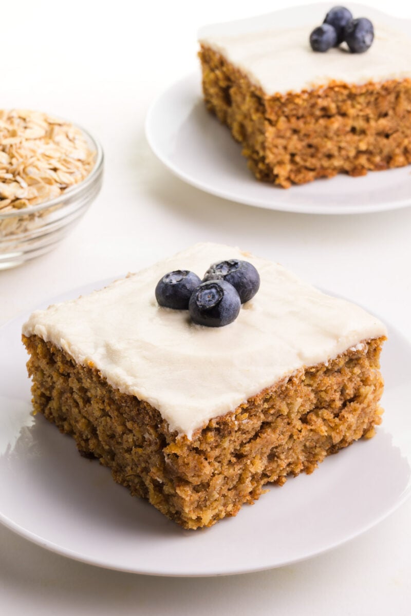 Delicious Vegan Oat Cake Recipe Your Friends Will Beg You For! Namely
